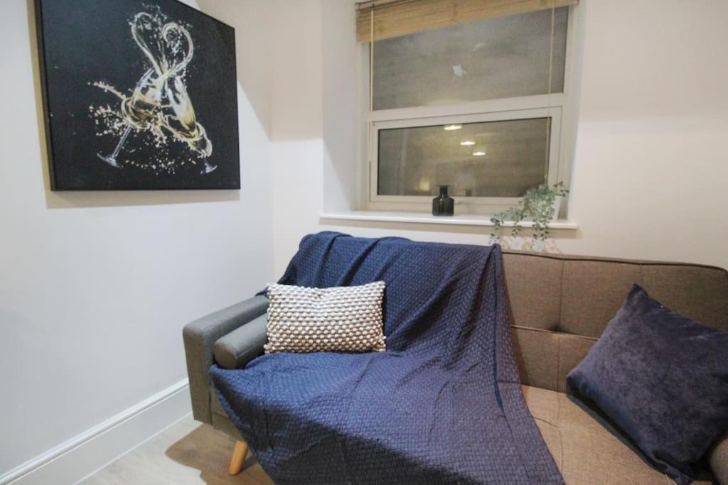 Spacious 1 Bed Apartment 1 Minute Walk From Square Nottingham Exteriör bild