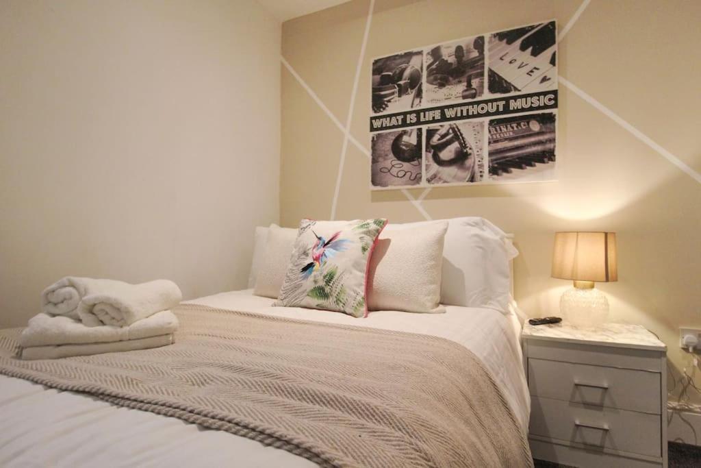 Spacious 1 Bed Apartment 1 Minute Walk From Square Nottingham Exteriör bild