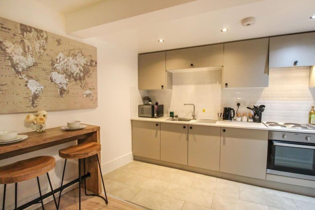 Spacious 1 Bed Apartment 1 Minute Walk From Square Nottingham Exteriör bild