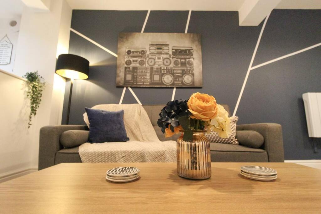 Spacious 1 Bed Apartment 1 Minute Walk From Square Nottingham Exteriör bild